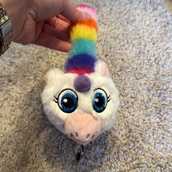 Travel Palz plush unicorn headphones - Picture 2 of 9